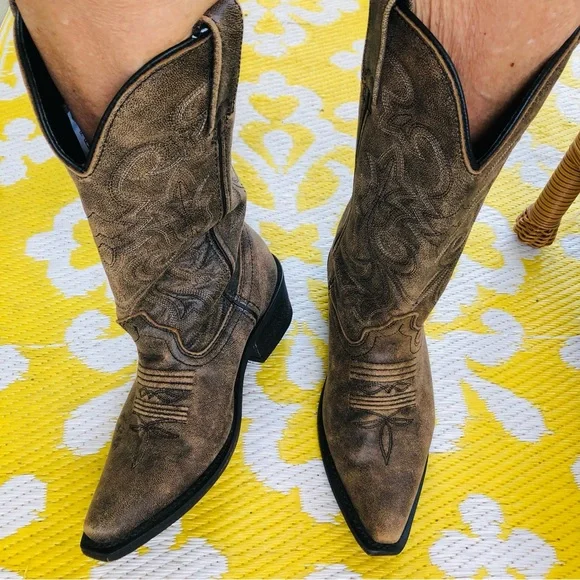 Rockin Country Collection Distressed Brown Leather Cowboy Western Boots Men’s 6D